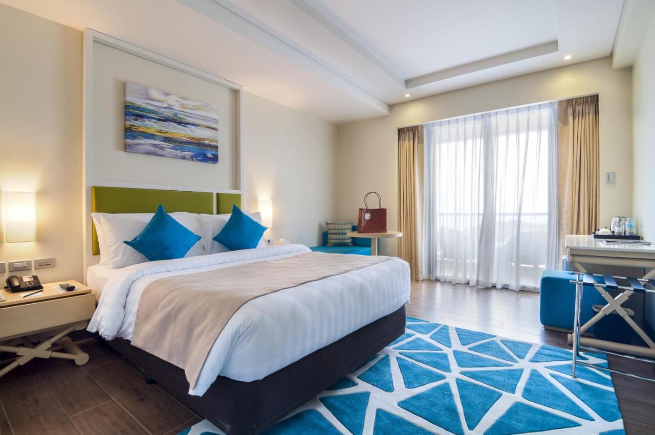 Savoy Hotel Boracay Newcoast Yapak Екстер'єр фото